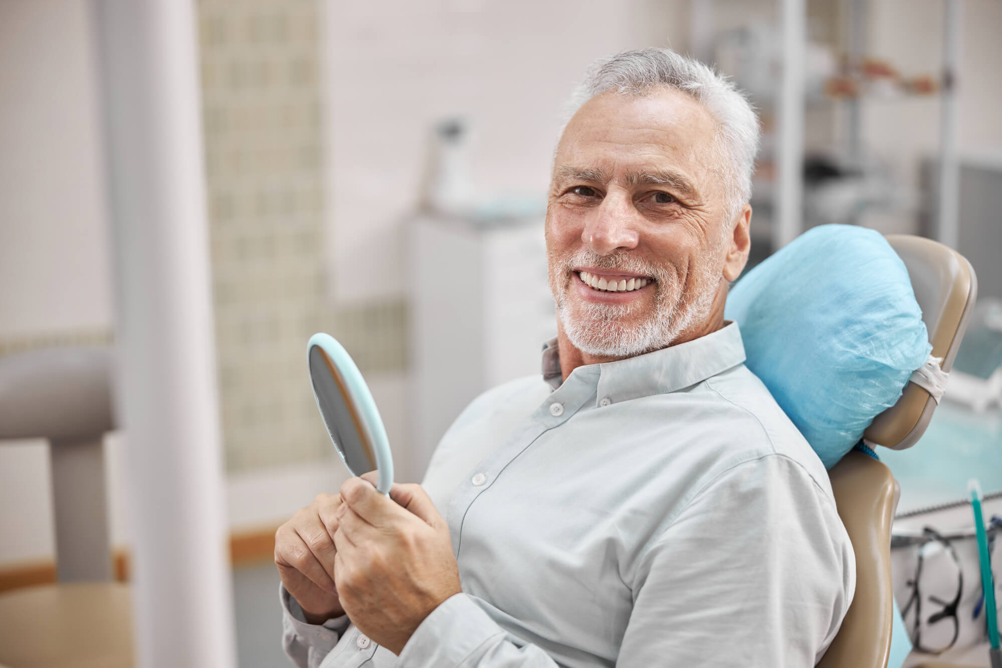 patient happy with the Cost of Tooth Implant in California